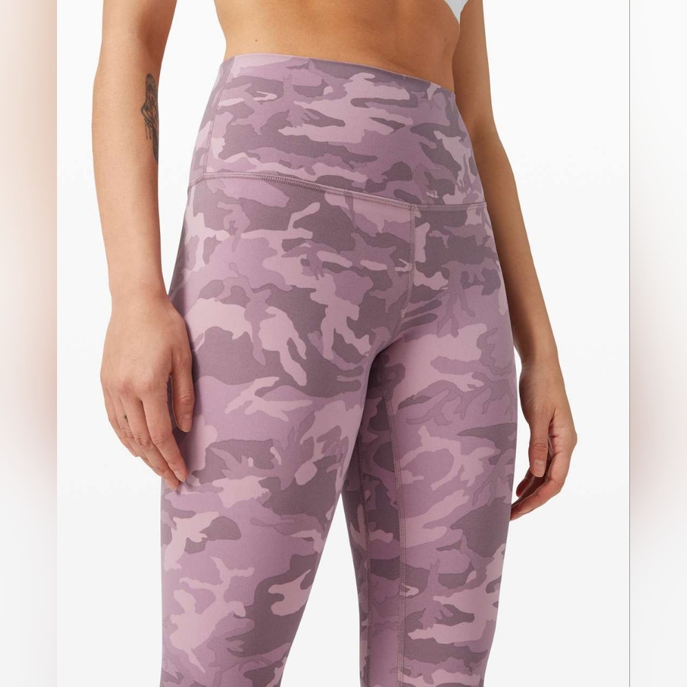 🍋🍋Lululemon Align Crop *21" Incognito Camo Pink Taupe Multi - Nulu Material🍋